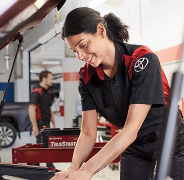 Service Center | LeadCar Toyota La Crosse in La Crosse WI