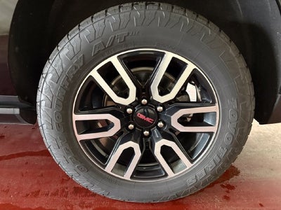 2023 GMC Yukon XL AT4