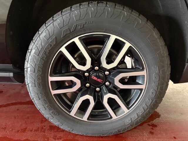 2023 GMC Yukon XL AT4