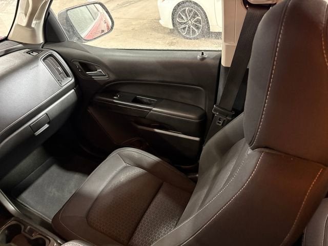 2017 GMC Canyon SLE1