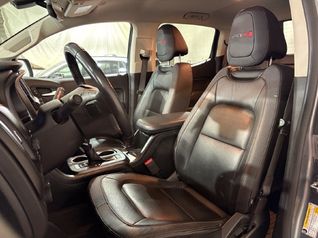2022 GMC Canyon AT4 w/Leather