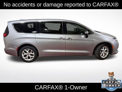 2017 Chrysler Pacifica Touring L