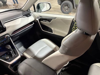 2019 Toyota RAV4 Hybrid Limited