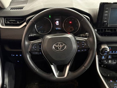 2020 Toyota RAV4 Hybrid XLE