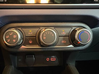 2024 Nissan Versa 1.6 SV