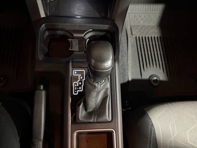 2022 Toyota Tacoma TRD Off-Road V6