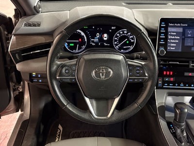 2020 Toyota Avalon Hybrid XLE Plus