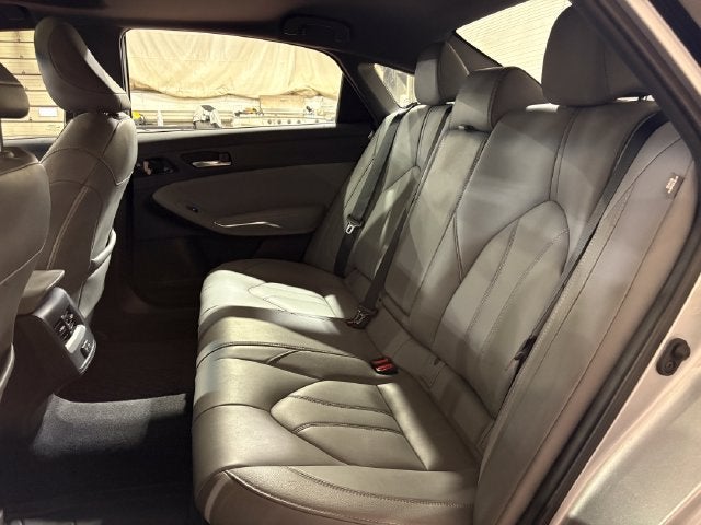 2020 Toyota Avalon Hybrid XLE Plus
