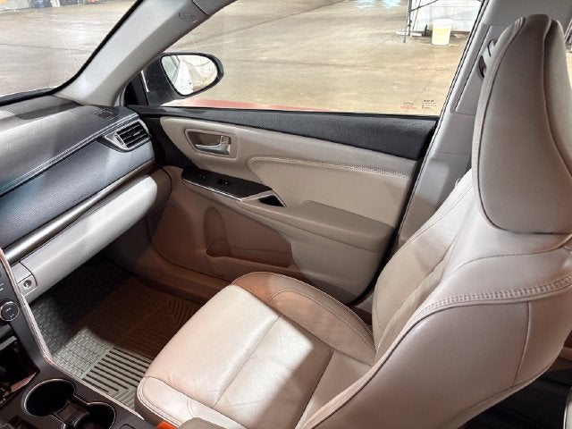2016 Toyota Camry XLE