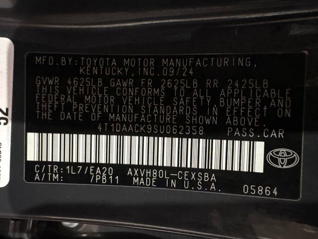 2025 Toyota Camry SE