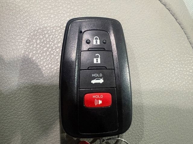 2023 Toyota Camry Hybrid XLE