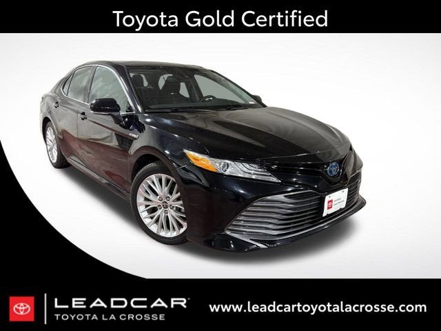 2020 Toyota Camry Hybrid XLE