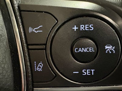 2020 Toyota Camry Hybrid XLE