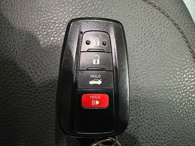 2020 Toyota Camry Hybrid XLE