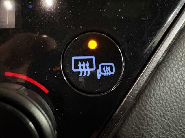 2020 Toyota Camry Hybrid XLE