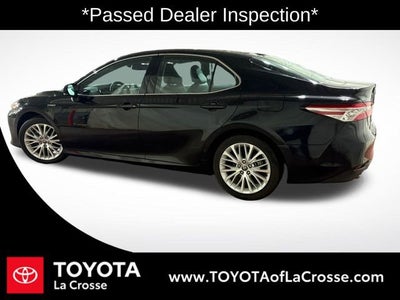 2020 Toyota Camry Hybrid XLE
