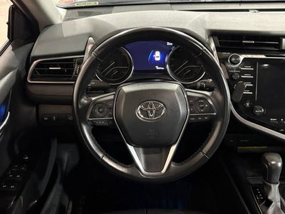 2020 Toyota Camry Hybrid XLE