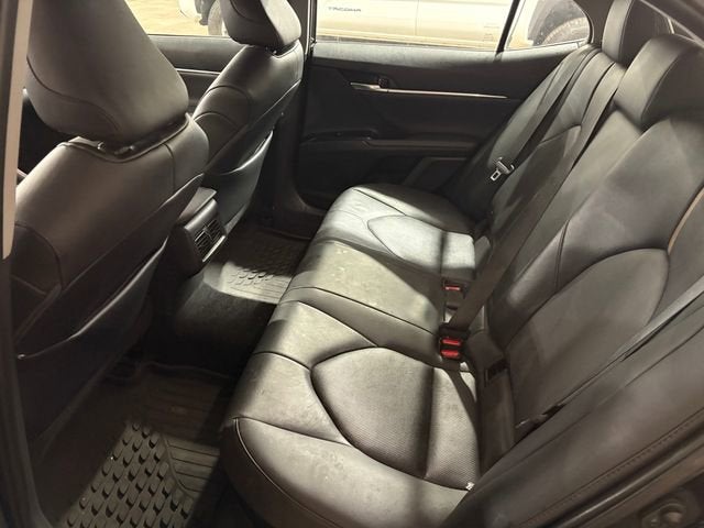 2020 Toyota Camry Hybrid XLE