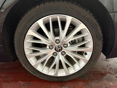 2020 Toyota Camry Hybrid XLE