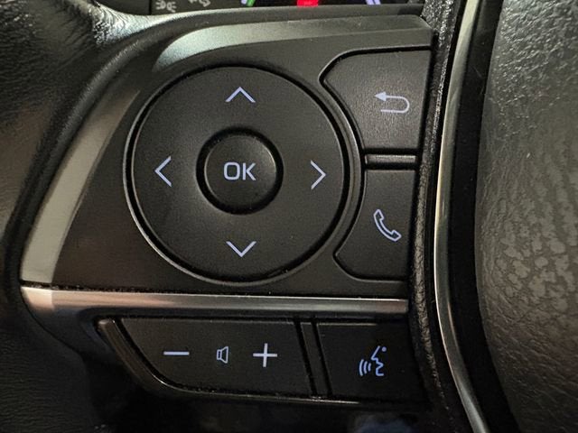 2020 Toyota Camry Hybrid XLE