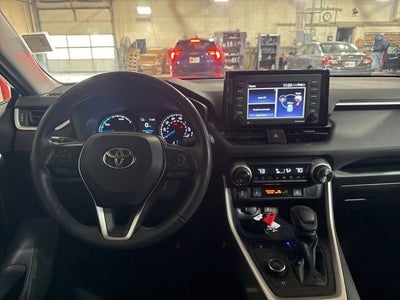 2021 Toyota RAV4 Hybrid XLE