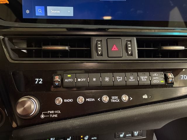 2025 Lexus ES 350