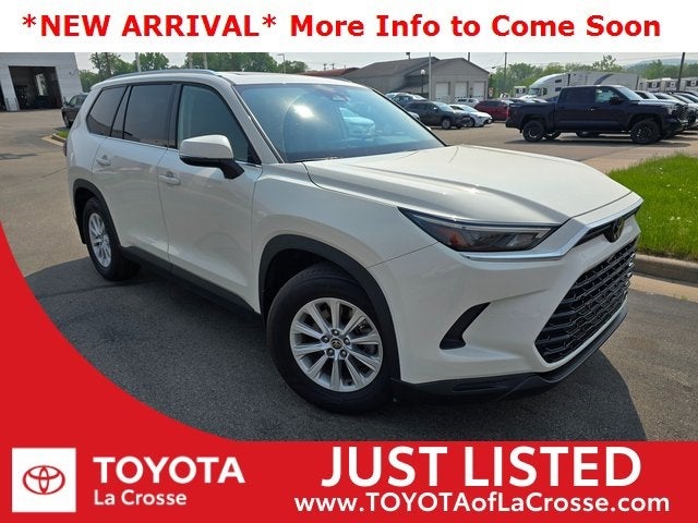 2024 Toyota Grand Highlander XLE *PANO MOONROOF*TOW HITCH*