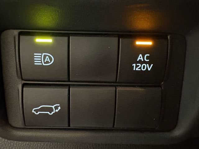 2023 Toyota Highlander Hybrid Bronze Edition