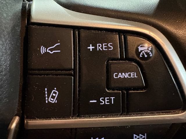2023 Toyota Highlander Hybrid Bronze Edition