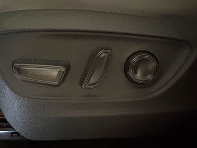 2023 Toyota Highlander Hybrid Bronze Edition