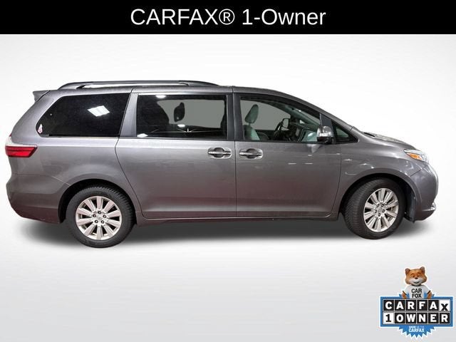 2017 Toyota Sienna Limited 7 Passenger