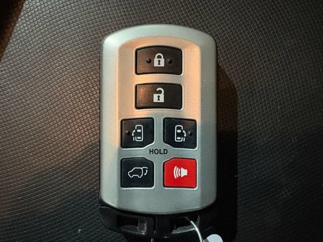 2017 Toyota Sienna Limited Premium 7 Passenger