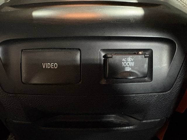2017 Toyota Sienna Limited Premium 7 Passenger