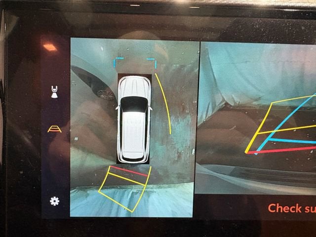 2024 Toyota Highlander Hybrid Platinum