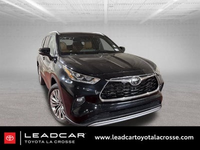 2025 Toyota Highlander Hybrid Platinum
