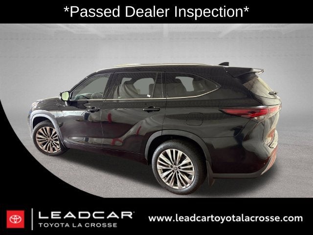 2025 Toyota Highlander Hybrid Platinum