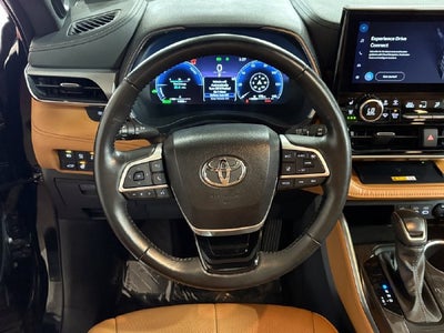 2025 Toyota Highlander Hybrid Platinum