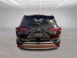 2025 Toyota Highlander Hybrid Platinum