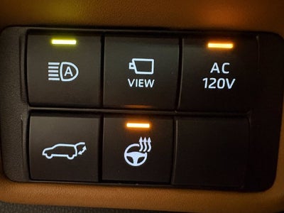 2025 Toyota Highlander Hybrid Platinum
