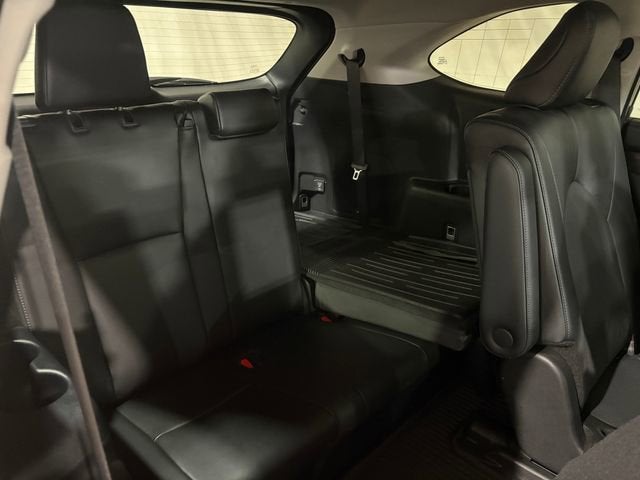 2024 Toyota Highlander Hybrid Platinum