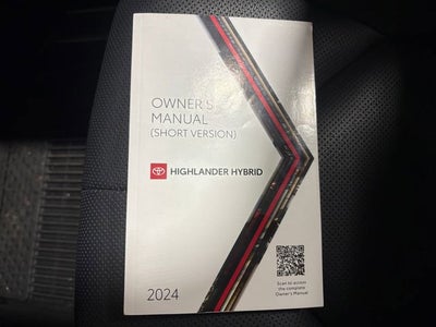 2024 Toyota Highlander Hybrid Platinum