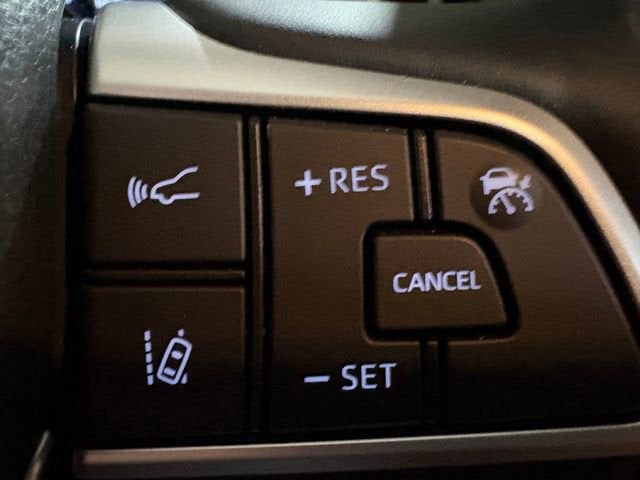 2024 Toyota Highlander Hybrid Platinum