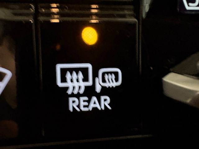 2024 Toyota Highlander Hybrid Platinum