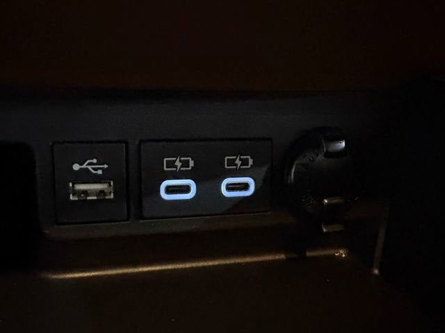 2024 Toyota Highlander Hybrid Platinum