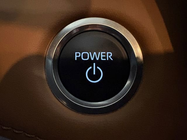 2024 Toyota Highlander Hybrid Platinum