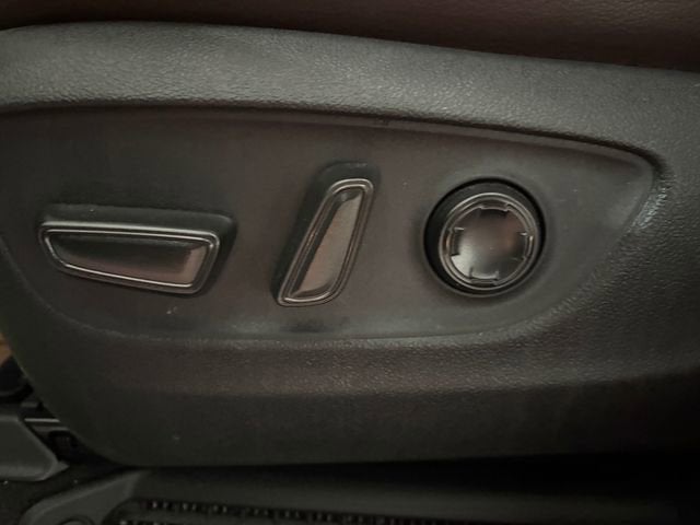 2024 Toyota Sienna Platinum 7 Passenger