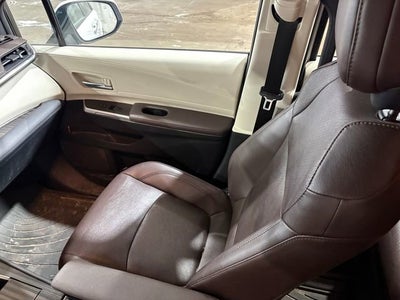 2024 Toyota Sienna Platinum 7 Passenger