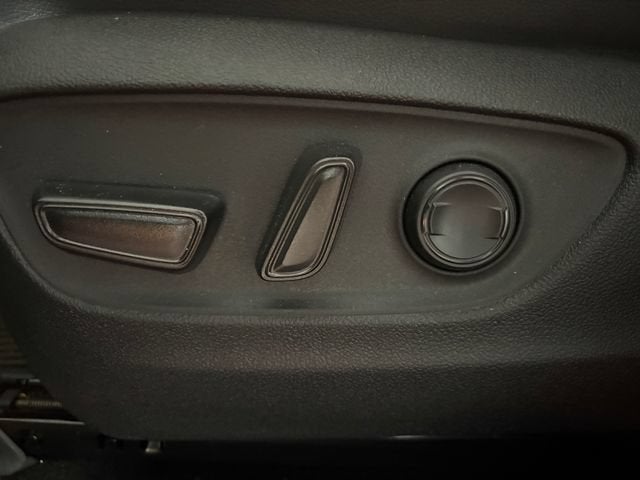 2024 Toyota Highlander Hybrid XLE