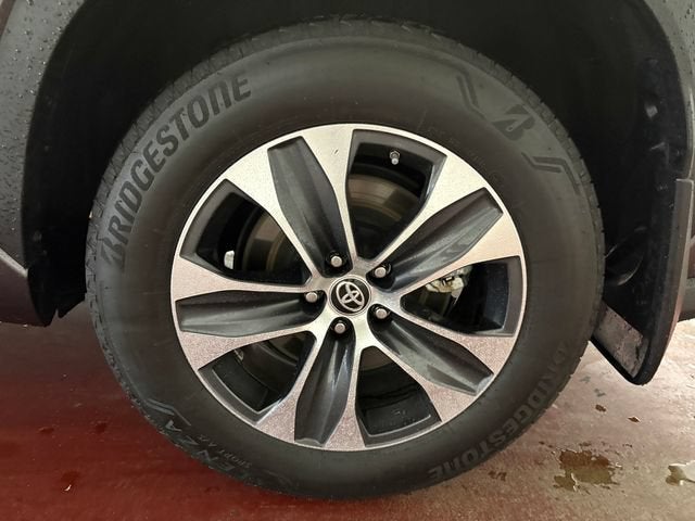 2024 Toyota Highlander Hybrid XLE