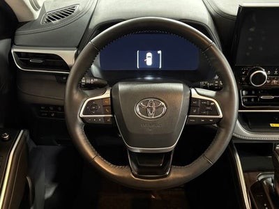 2024 Toyota Highlander Platinum